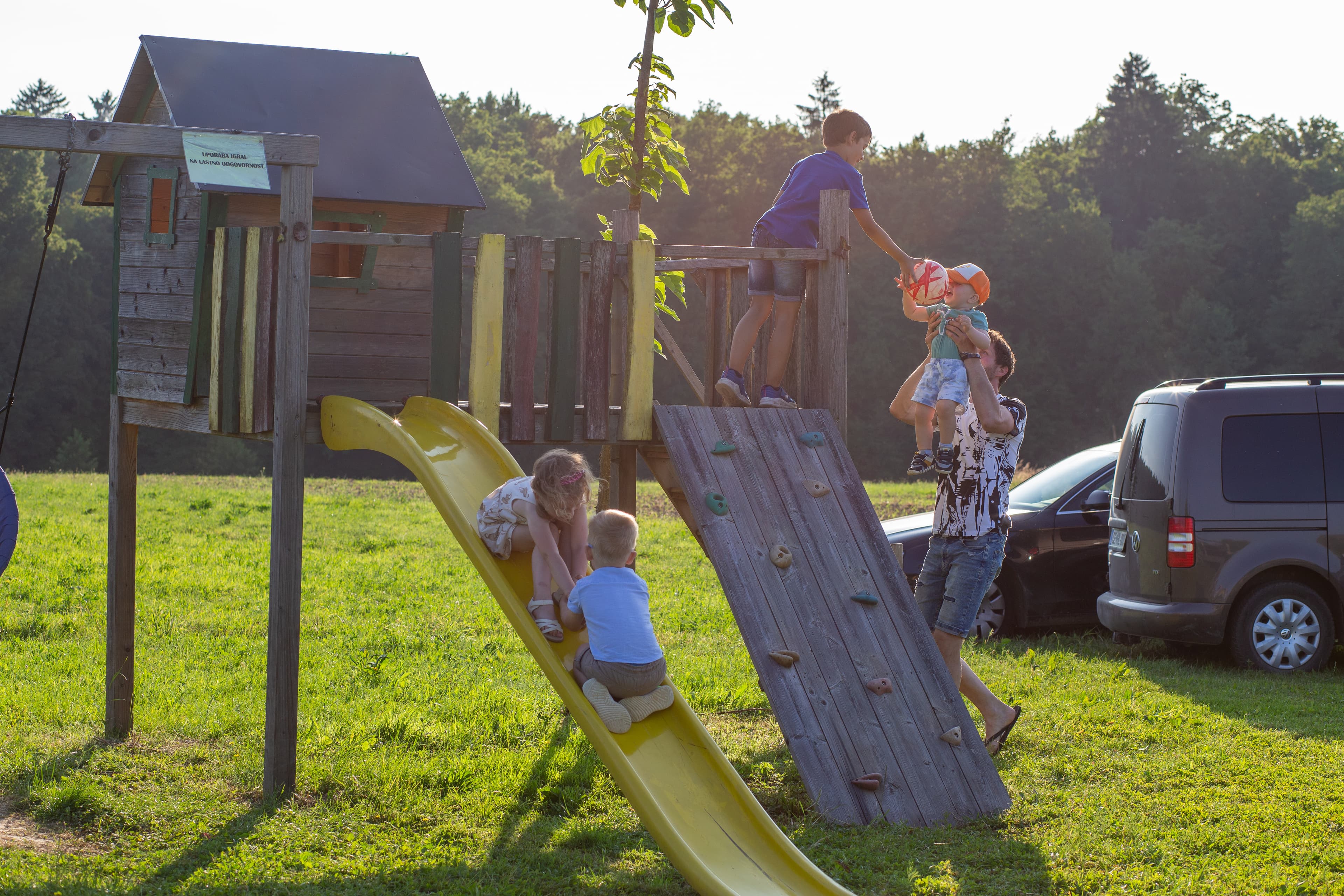 otrosko igrisce kozolec pivnica liga